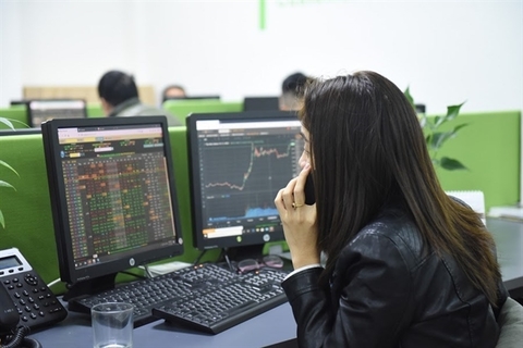 Shares open new week low with dry liquidity